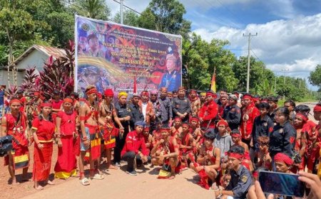 Hadiri Penutupan Gawai Dayak Bapalas Binua, Alex Dapat Gelar Raden Cendaga Payong Negeri Membuluh Lima Jelai Sekayuk Kendawangan