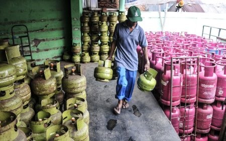 Presiden Prabowo Perintahkan Kementerian ESDM Aktifkan Kembali Penjualan LPG 3 Kg di Pengecer
