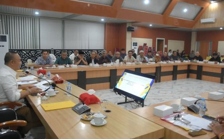 Bupati Ketapang Pimpin Rapat Koordinasi Hasilkan Inisiatif Perbaikan Jalan Legendaris dengan Pendekatan Kolaboratif
