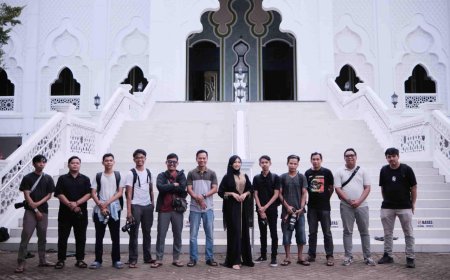 Komunitas Fotografi Kayong Gelar Mini Hunting Foto dan Buka Puasa Bersama di Masjid Agung Al-Ikhlas Ketapang
