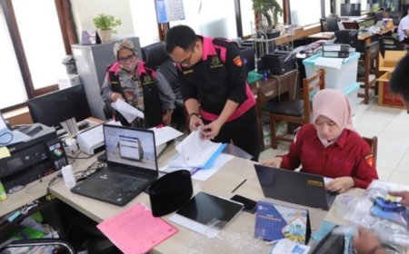 Skandal Rp65 Miliar: Kejati Jatim Bongkar Mark-Up Pengadaan Barang SMK Swasta 2017