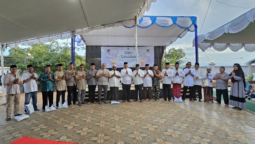 Bupati Ketapang Alexander Wilyo Gelar Safari Ramadhan di Kendawangan, Pererat Silaturahmi dengan Tokoh Masyarakat Ketapang 