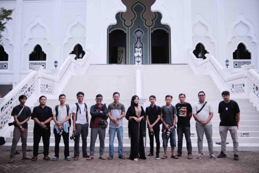 Komunitas Fotografi Kayong Gelar Mini Hunting Foto dan Buka Puasa Bersama di Masjid Agung Al-Ikhlas Ketapang