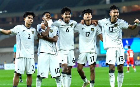 Timnas U-17 menang 2-0 lawan Afghanistan di Piala Asia 2025. Dua gol telat bawa Garuda Muda lolos sebagai juara grup!
