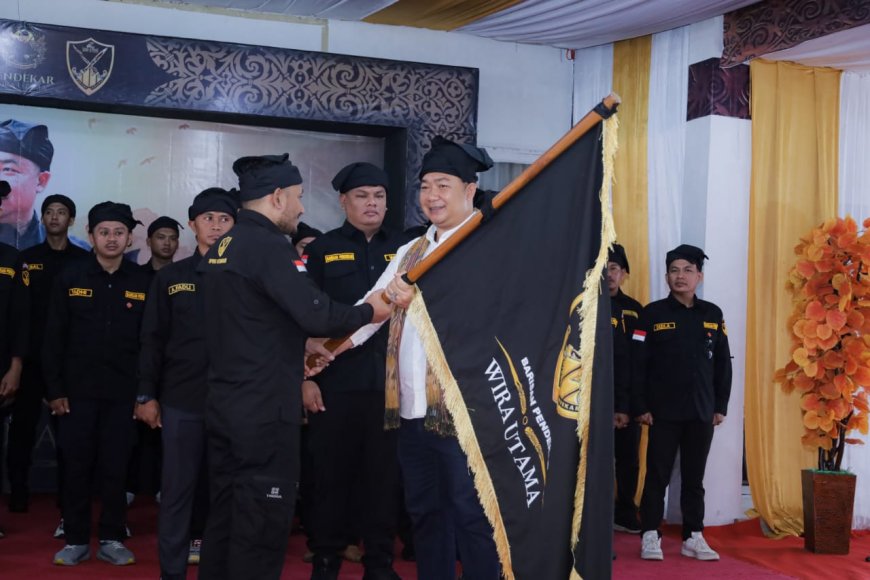 Bupati Ketapang Lantik Barisan Pendekar Wira Utama, Tegaskan Komitmen Lestarikan Budaya Leluhur
