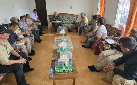 Bupati Ketapang Pimpin Musyawarah Percepatan Perbaikan Jalan Pelang–Kepuluk–Batu Tajam