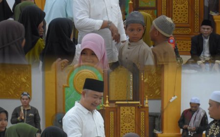 Bupati Ketapang Kunjungi Kampung Halaman, Tinjau Pembangunan Masjid dan Rumah Sakit