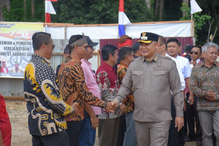 Bupati Ketapang Resmikan Gereja St. Gabriel Sandai, Simbol Kerukunan dan Komitmen Pembangunan Berkeadilan