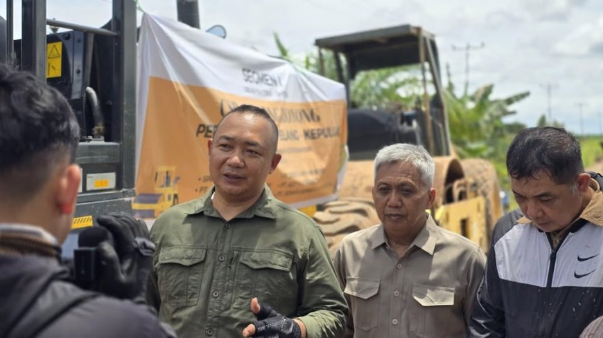 Bupati Ketapang Alexander Wilyo Dorong Kolaborasi Perusahaan dalam Perbaikan Ruas Jalan Strategis