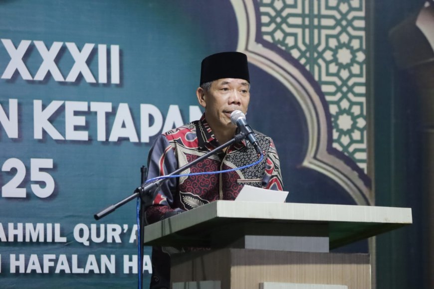Wakil Bupati Ketapang janjikan bonus untuk kafilah berprestasi di MTQ Kalbar. Seleksi diadakan demi pembinaan qori dan qoriah unggul.